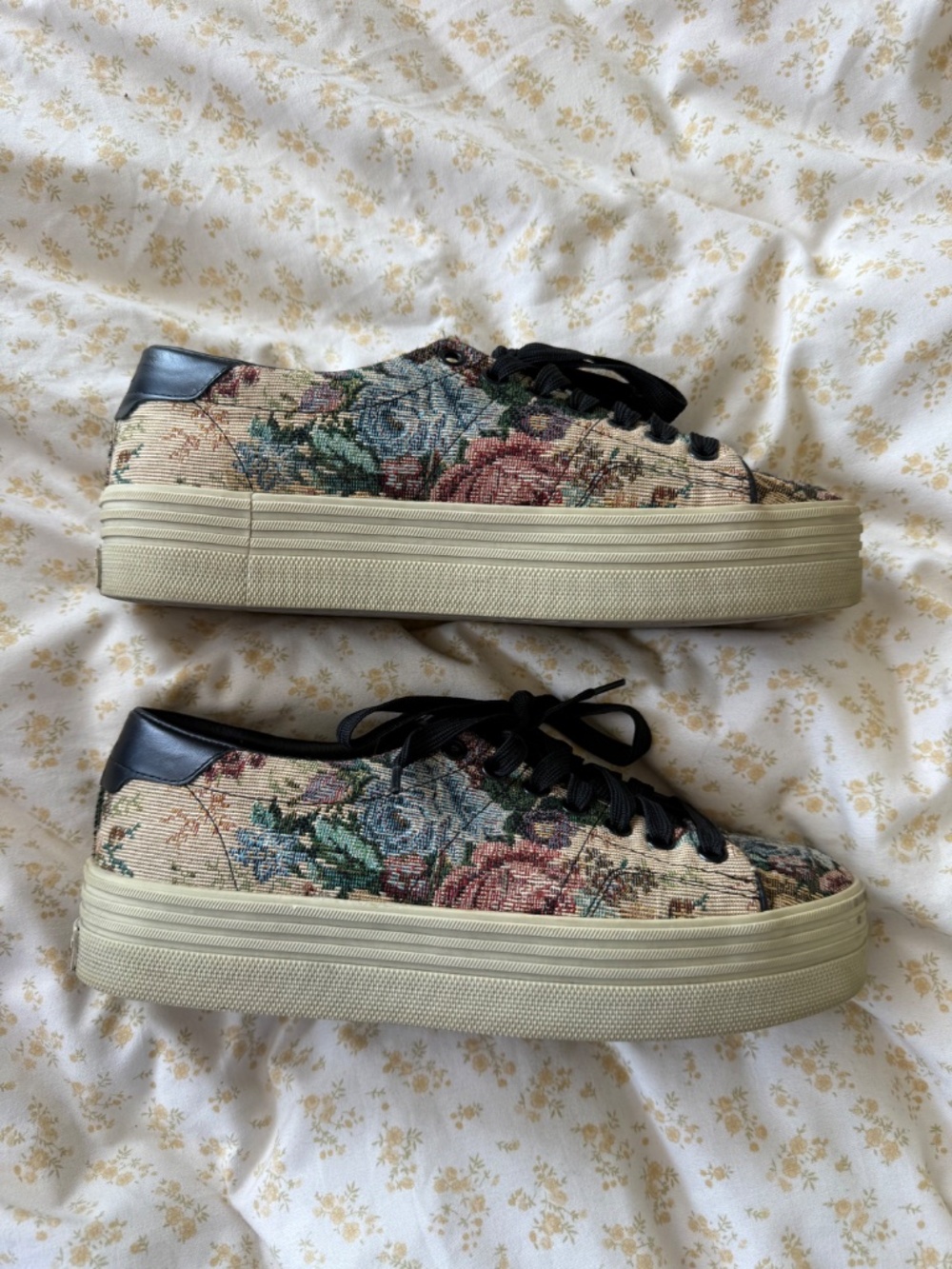 Saint Laurent sneakers - Picture 8 of 11